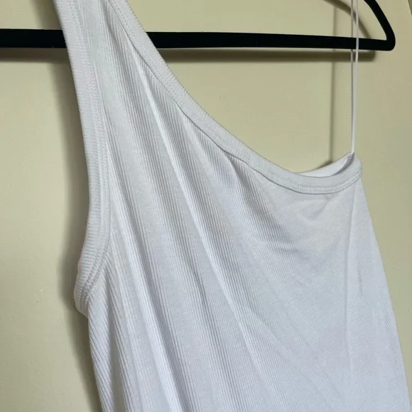 Betro Simone White Asymmetrical Ribbed Bodysuit - Picture 9 of 9